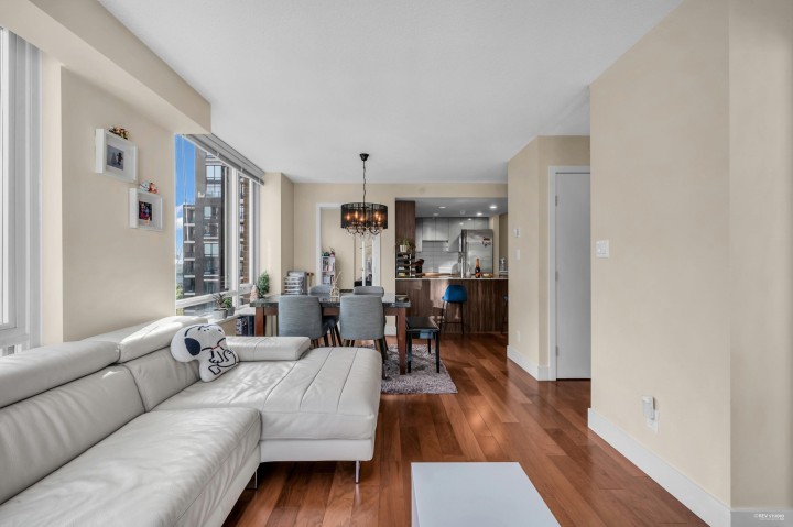 Photo 7 at 1506 - 1088 Richards Street, Yaletown, Vancouver West