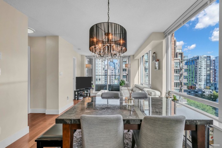 Photo 3 at 1506 - 1088 Richards Street, Yaletown, Vancouver West