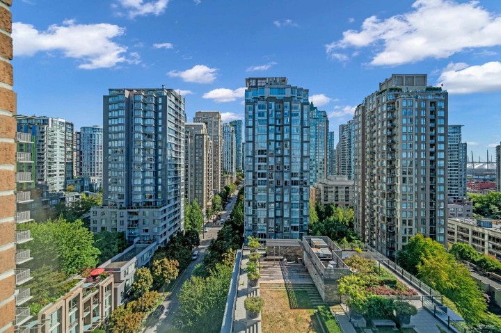 Photo 36 at 1506 - 1088 Richards Street, Yaletown, Vancouver West