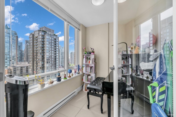 Photo 20 at 1506 - 1088 Richards Street, Yaletown, Vancouver West