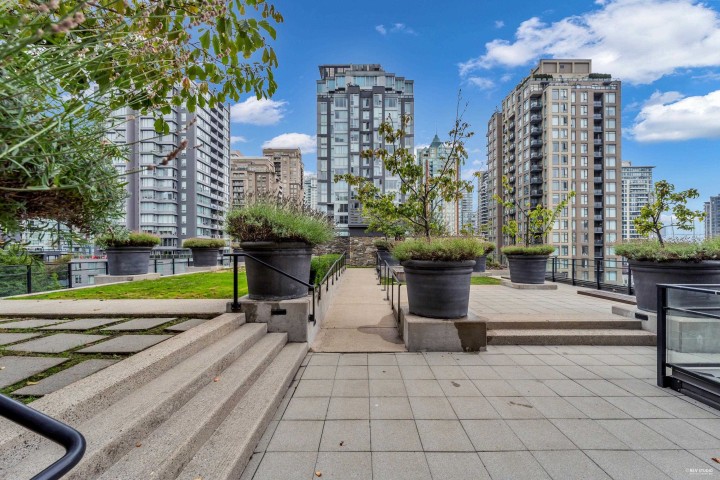 Photo 30 at 1506 - 1088 Richards Street, Yaletown, Vancouver West