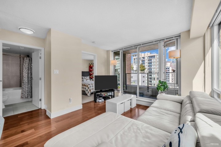 Photo 8 at 1506 - 1088 Richards Street, Yaletown, Vancouver West