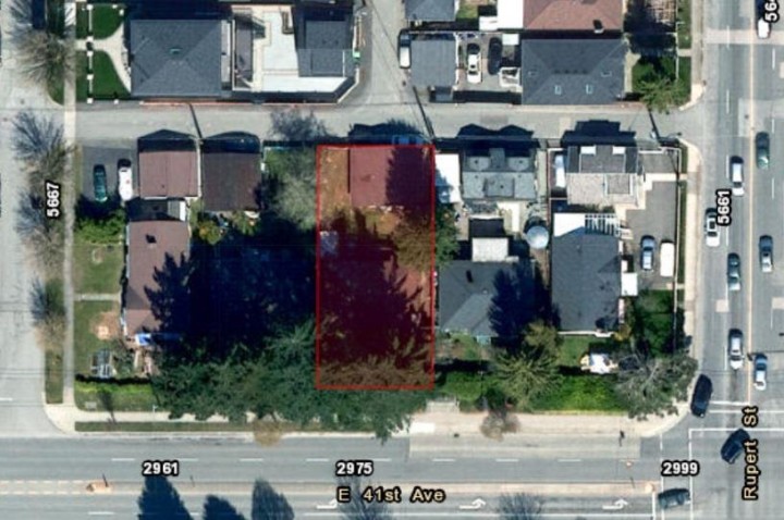 Photo 2 at 2975 E 41st Avenue, Collingwood VE, Vancouver East