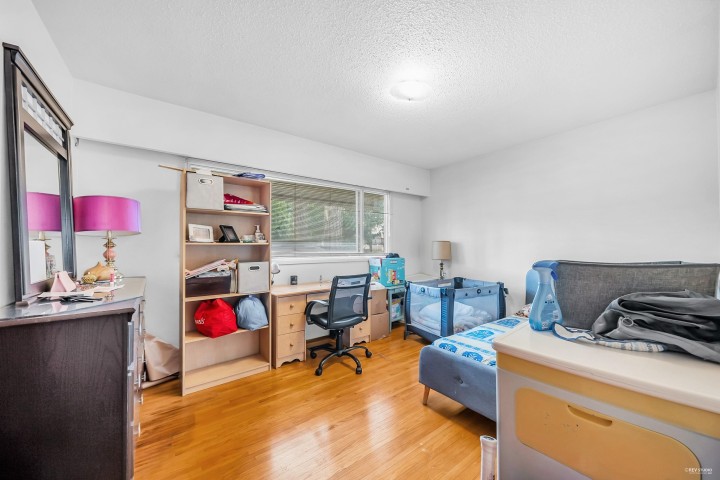 Photo 10 at 2975 E 41st Avenue, Collingwood VE, Vancouver East