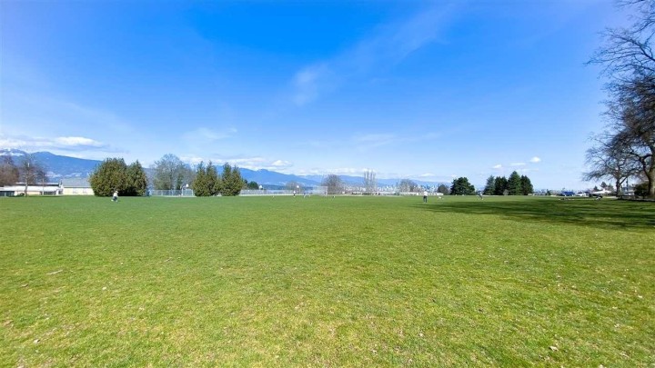 Photo 9 at 202 - 4479 W 10th Avenue, Point Grey, Vancouver West