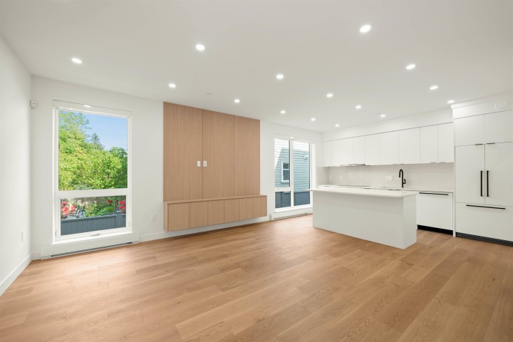 Photo 2 at 1904 E 8th Avenue, Grandview Woodland, Vancouver East