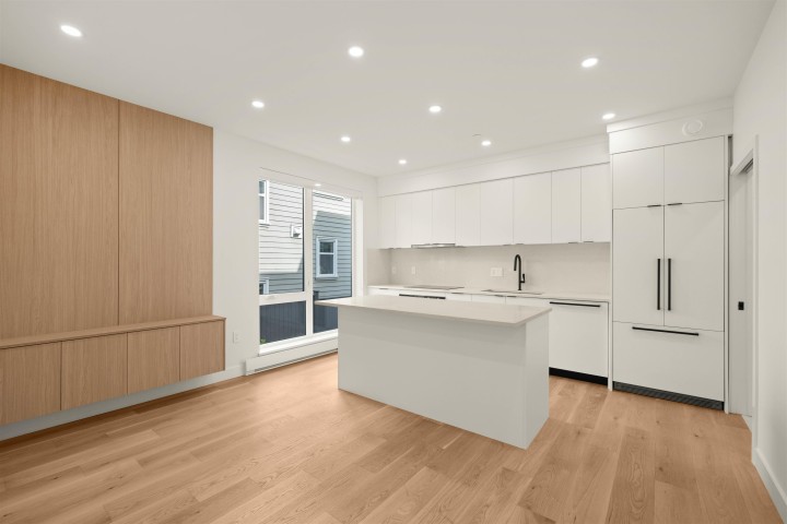 Photo 4 at 1904 E 8th Avenue, Grandview Woodland, Vancouver East