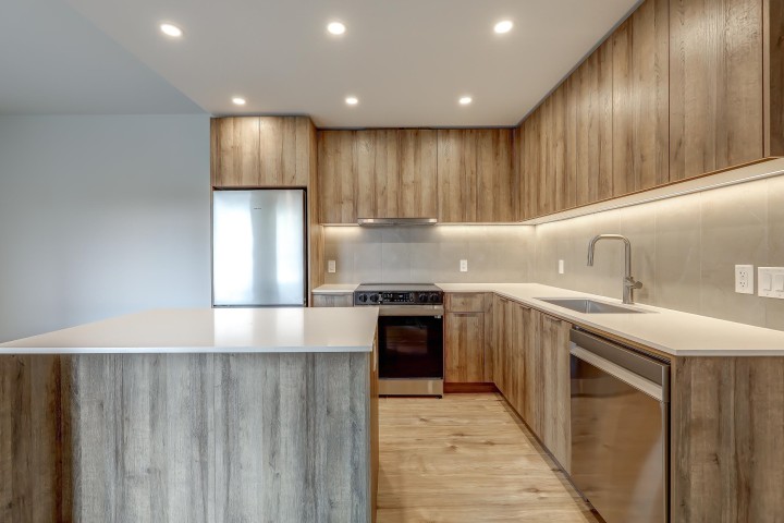 Photo 3 at 517 - 3594 Malsum Drive, Roche Point, North Vancouver