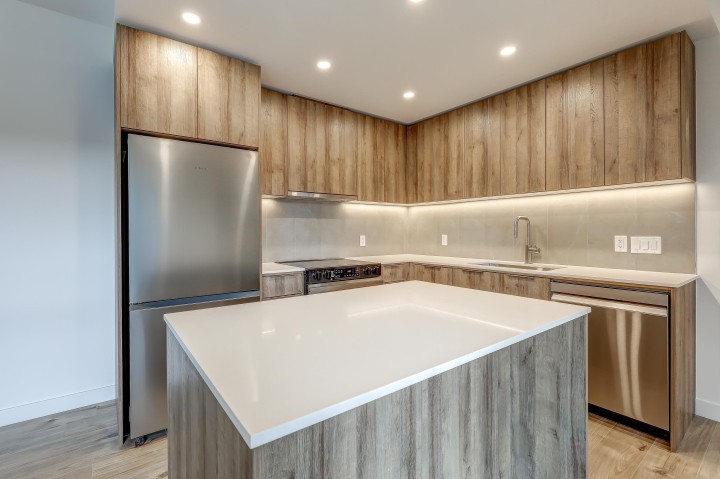 Photo 4 at 517 - 3594 Malsum Drive, Roche Point, North Vancouver