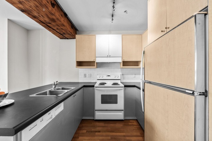 Photo 11 at 201 - 869 Beatty Street, Downtown VW, Vancouver West