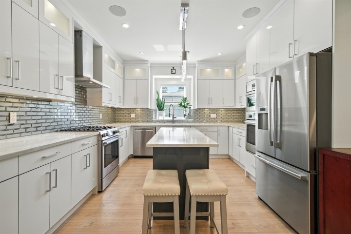 Photo 10 at 870 Browning Place, Blueridge NV, North Vancouver