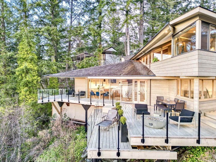 Photo 2 at 6011 Eagleridge Drive, Eagleridge, West Vancouver