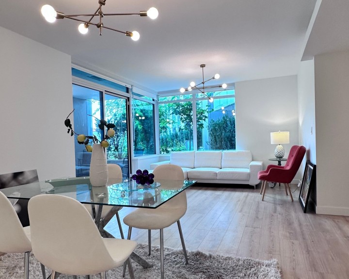 Photo 1 at 304 - 1500 Fern Street, Lynnmour, North Vancouver