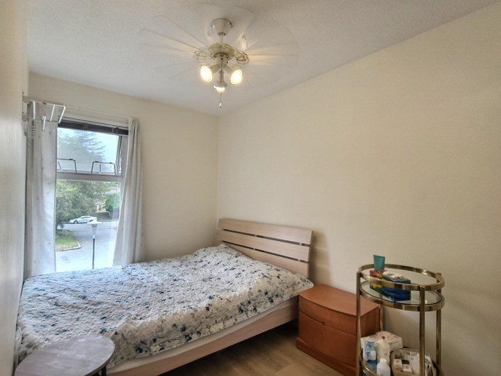 Photo 10 at 6878 Arlington Street, Killarney VE, Vancouver East