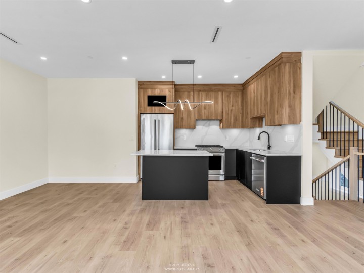 Photo 8 at 1 - 5221 Clarendon Street, Collingwood VE, Vancouver East