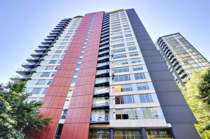 Photo 24 at 303 - 8 Smithe Mews, Yaletown, Vancouver West