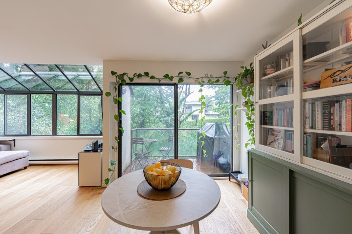 Photo 13 at 5 - 1786 Esquimalt Avenue, Ambleside, West Vancouver