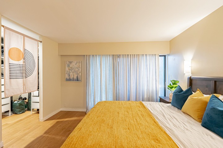 Photo 17 at 5 - 1786 Esquimalt Avenue, Ambleside, West Vancouver