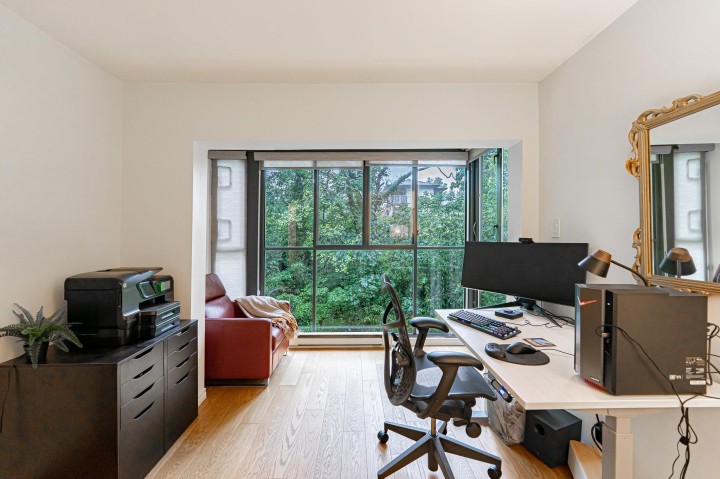 Photo 26 at 5 - 1786 Esquimalt Avenue, Ambleside, West Vancouver