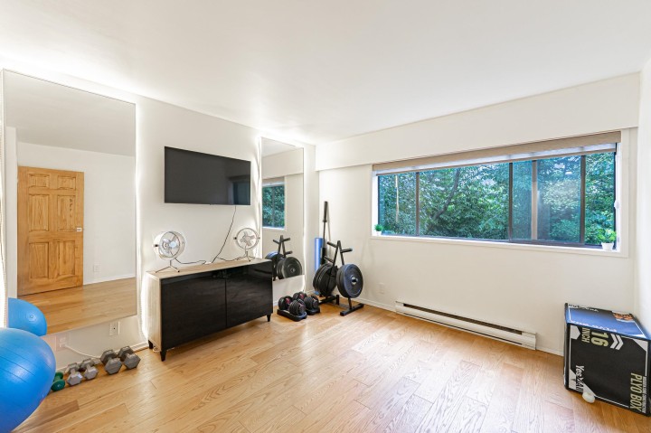 Photo 28 at 5 - 1786 Esquimalt Avenue, Ambleside, West Vancouver