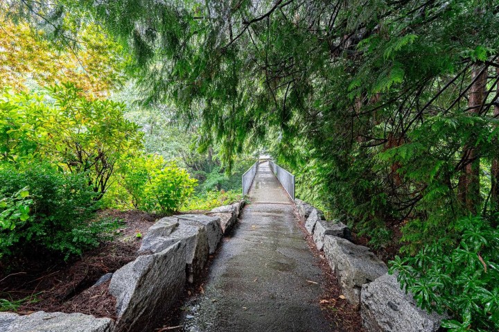 Photo 37 at 5 - 1786 Esquimalt Avenue, Ambleside, West Vancouver