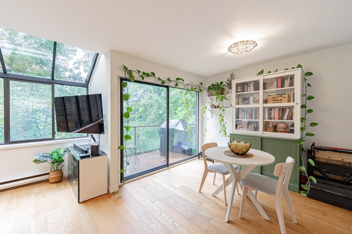 Photo 11 at 5 - 1786 Esquimalt Avenue, Ambleside, West Vancouver