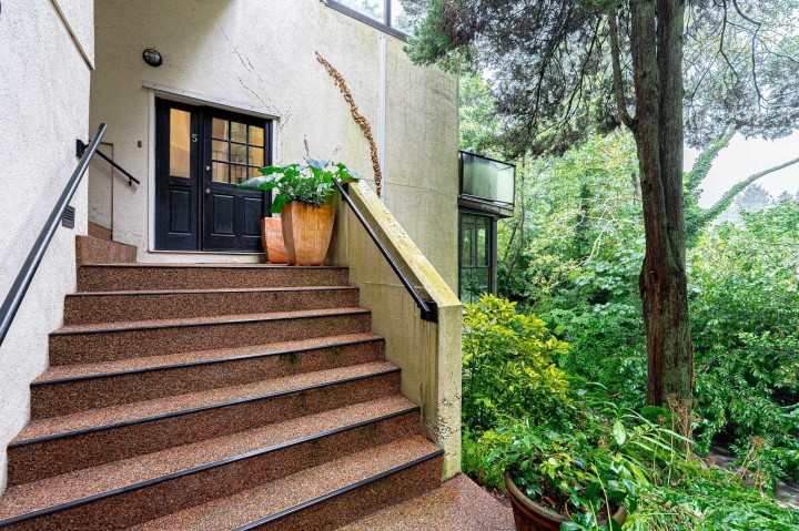Photo 31 at 5 - 1786 Esquimalt Avenue, Ambleside, West Vancouver