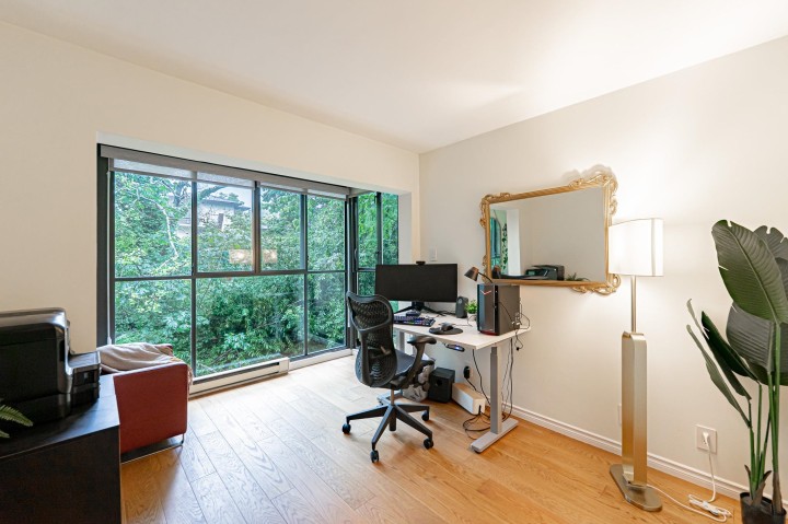 Photo 25 at 5 - 1786 Esquimalt Avenue, Ambleside, West Vancouver