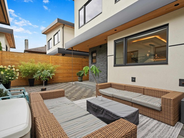 Photo 32 at 1295 Duchess Avenue, Ambleside, West Vancouver