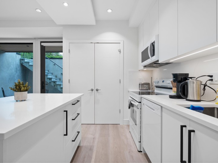 Photo 15 at 1295 Duchess Avenue, Ambleside, West Vancouver