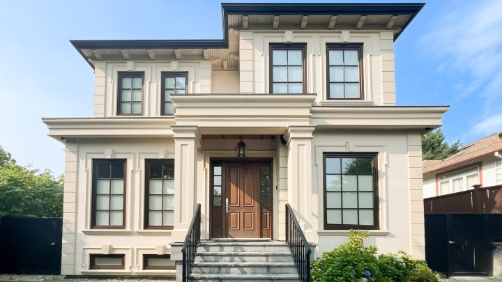 Photo 1 at 2071 W 36th Avenue, Quilchena, Vancouver West