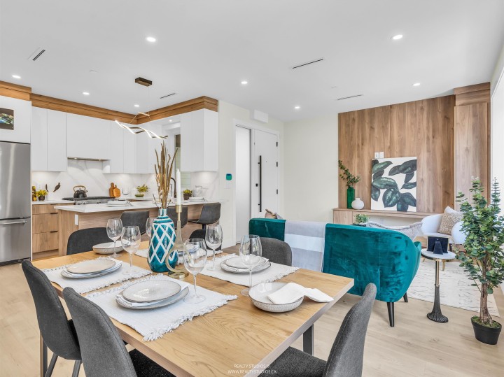 Photo 2 at 2 - 5221 Clarendon Street, Collingwood VE, Vancouver East