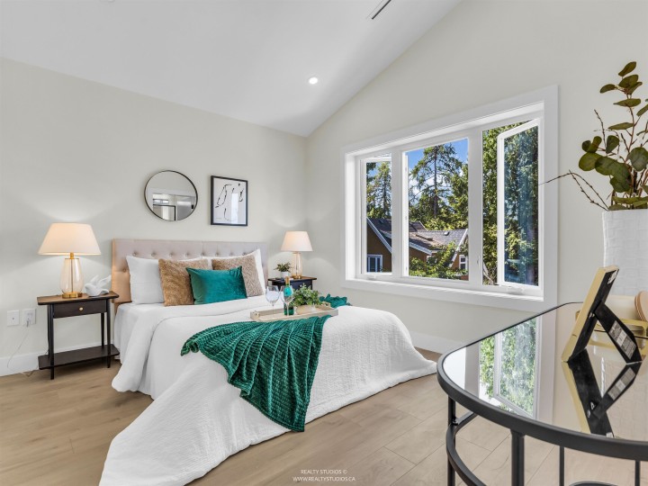 Photo 13 at 2 - 5221 Clarendon Street, Collingwood VE, Vancouver East