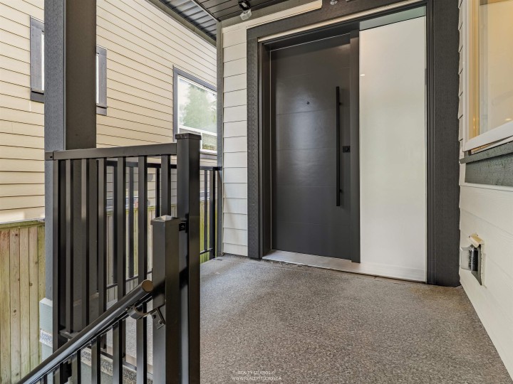 Photo 36 at 2 - 5221 Clarendon Street, Collingwood VE, Vancouver East