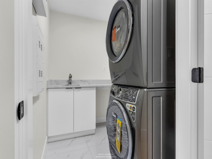 Photo 28 at 2 - 5221 Clarendon Street, Collingwood VE, Vancouver East