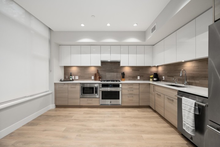 Photo 8 at 3482 Marine Way, South Marine, Vancouver East