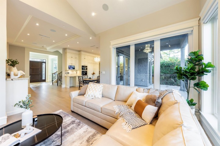 Photo 6 at 3981 W 35th Avenue, Dunbar, Vancouver West