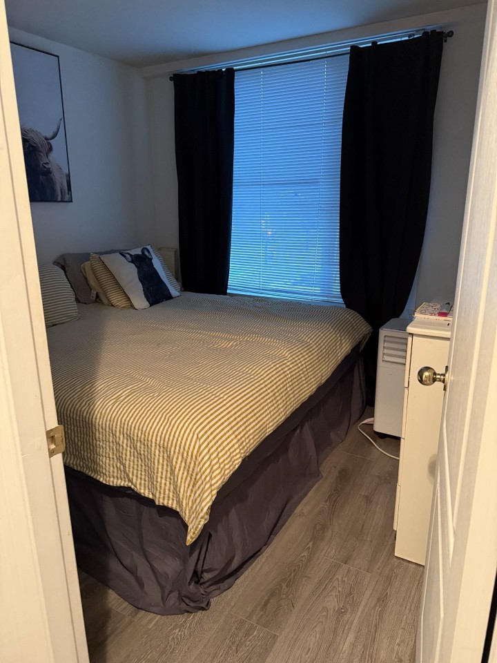 Photo 4 at 305 - 888 Pacific Avenue, Yaletown, Vancouver West