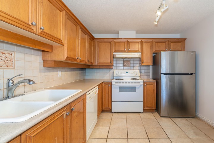 Photo 11 at 707 - 5639 Hampton Place, University VW, Vancouver West