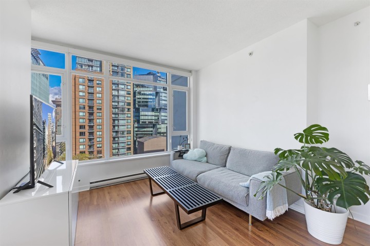 Photo 6 at 1502 - 480 Robson Street, Downtown VW, Vancouver West