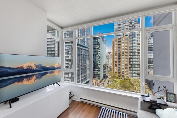 Photo 7 at 1502 - 480 Robson Street, Downtown VW, Vancouver West