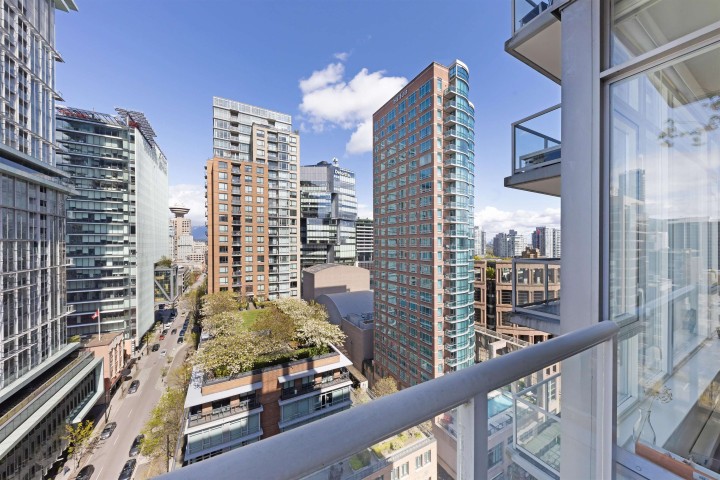 Photo 14 at 1502 - 480 Robson Street, Downtown VW, Vancouver West