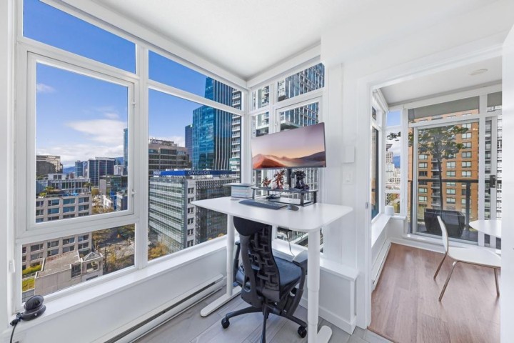 Photo 8 at 1502 - 480 Robson Street, Downtown VW, Vancouver West