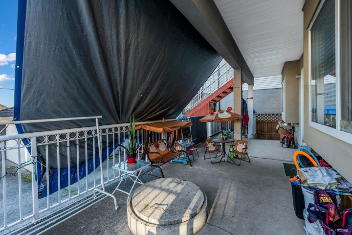 Photo 25 at 180 E 62nd Avenue, South Vancouver, Vancouver East