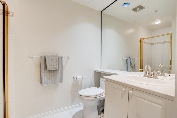 Photo 22 at 301 - 5775 Hampton Place, University VW, Vancouver West