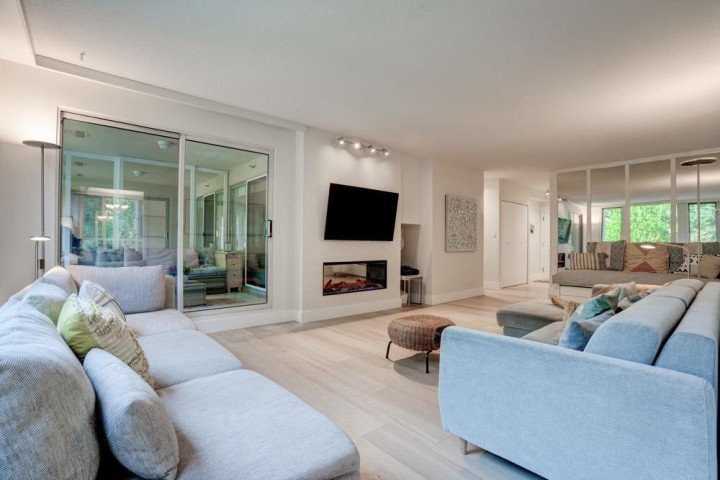 Photo 7 at 301 - 5775 Hampton Place, University VW, Vancouver West