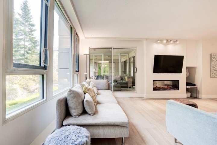 Photo 10 at 301 - 5775 Hampton Place, University VW, Vancouver West