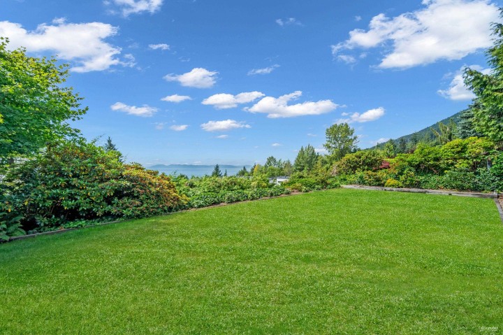 Photo 36 at 2662 Chelsea Place, Chelsea Park, West Vancouver