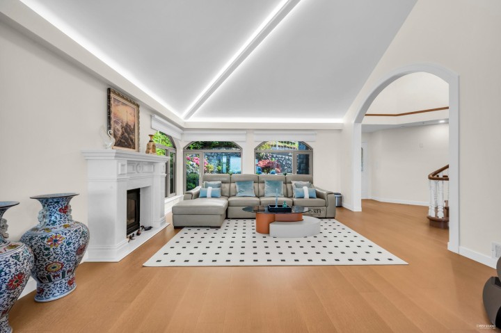 Photo 8 at 2662 Chelsea Place, Chelsea Park, West Vancouver