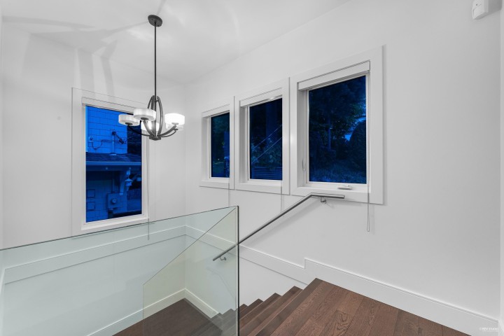 Photo 26 at 4061 St. Pauls Avenue, Upper Lonsdale, North Vancouver